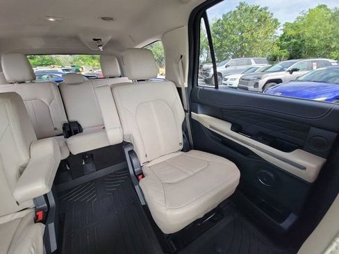 Used 2022 Ford Expedition Max Platinum AWD/4WD image 6