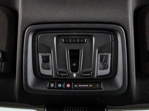 Used 2025 Chevrolet Silverado 2500 ZR2 image 29