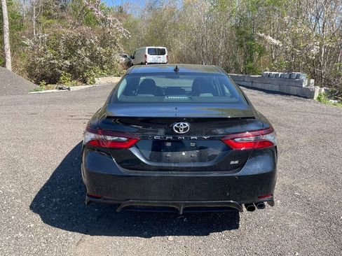 Used 2024 Toyota Camry SE FWD image 6