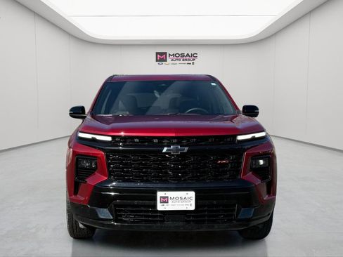 Used 2025 Chevrolet Traverse RS w/ LPO, Floor Liner Package image 8