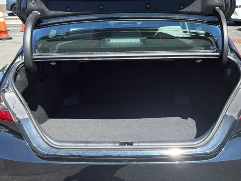 Used 2024 Toyota Camry SE AWD/4WD image 25