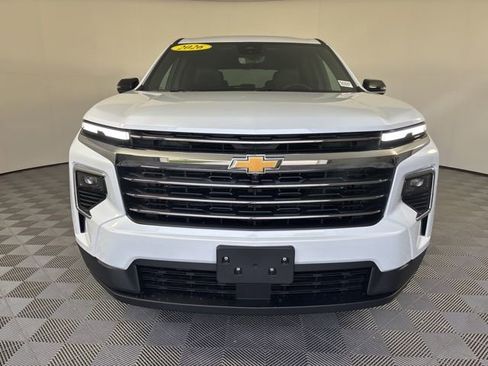 New 2026 Chevrolet Traverse LT w/ Sun and Wheel Package AWD/4WD image 41