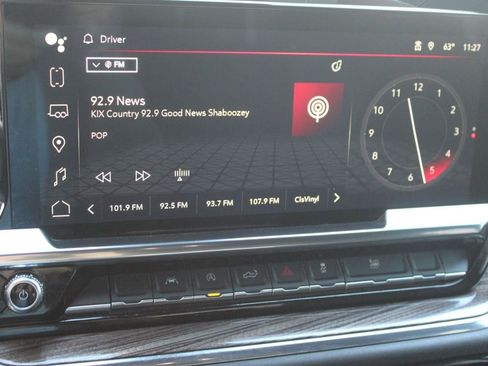 Used 2024 GMC Sierra 1500 Elevation image 21