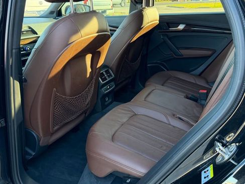 Used 2018 Audi Q5 2.0T Premium Plus w/ Premium Plus Package image 9