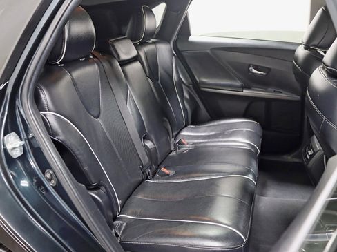 Used 2013 Toyota Venza XLE image 25