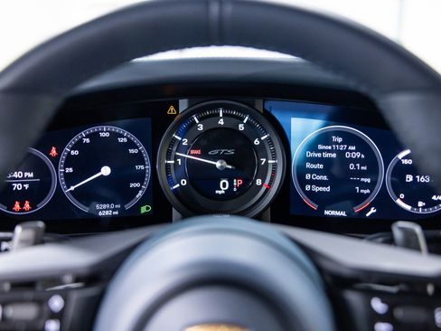 Used 2024 Porsche 911 Carrera GTS w/ Premium Package image 41