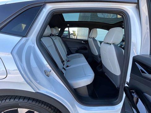 Used 2021 Volkswagen ID.4 Pro S image 43