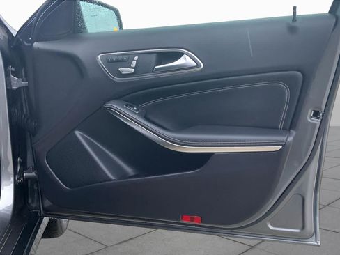 Used 2019 Mercedes-Benz GLA 250 4MATIC image 20