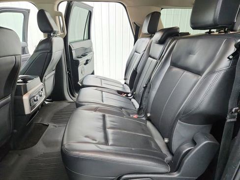 Used 2022 Ford Expedition Max XLT image 33