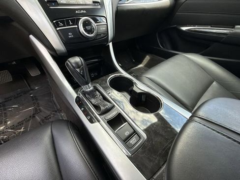 Used 2019 Acura TLX FWD image 21