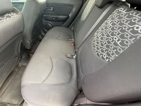 Used 2011 Kia Soul + image 24