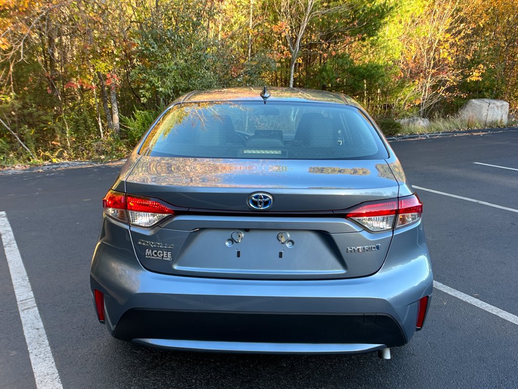 Used 2022 Toyota Corolla LE FWD image 4