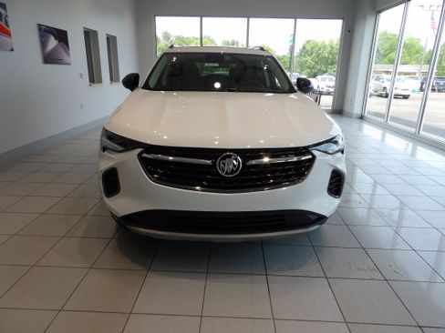 Used 2023 Buick Envision Essence w/ Sport Touring Package AWD/4WD image 2