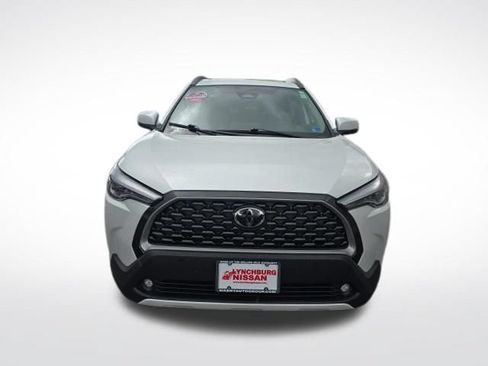 Used 2024 Toyota Corolla Cross XLE w/ Convenience Package AWD/4WD image 7