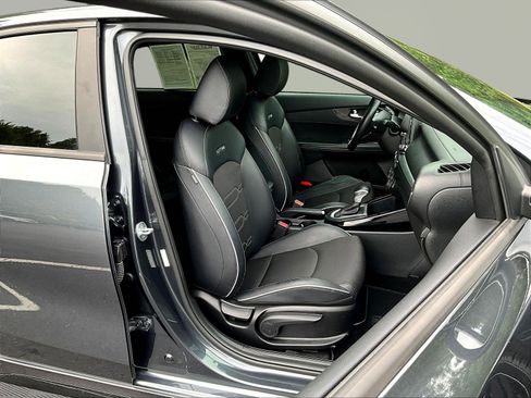 Used 2021 Kia Forte GT-Line FWD image 28
