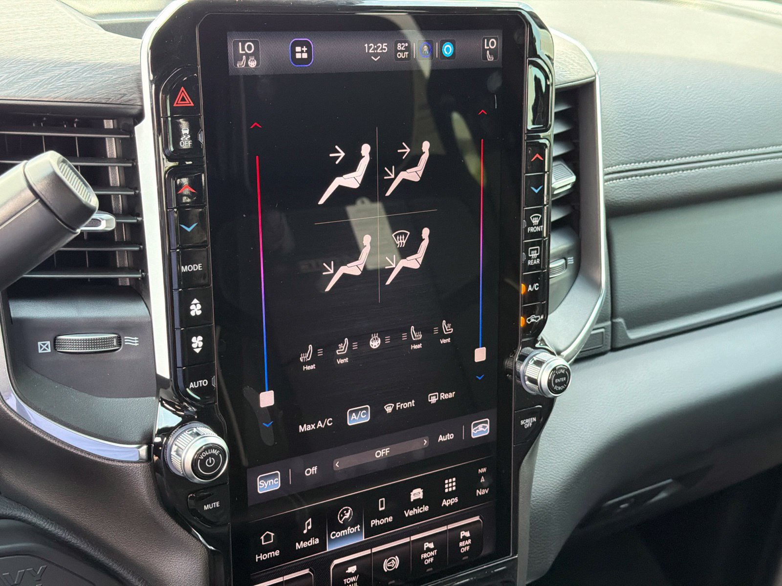 New 2027 RAM 2500 Laramie w/ Night Edition AWD/4WD image 22