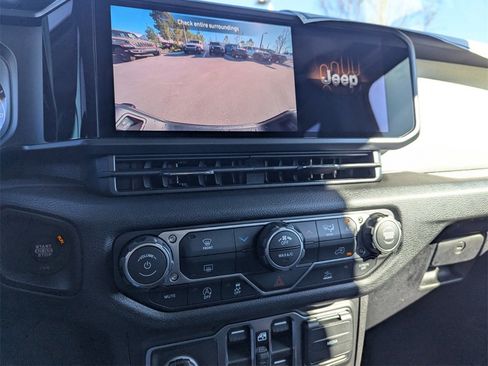 New 2026 Jeep Gladiator Sport image 20