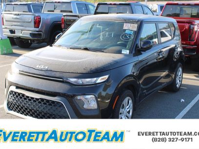 Used 2022 Kia Soul LX