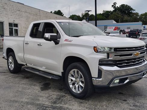 Used 2020 Chevrolet Silverado 1500 LTZ AWD/4WD image 4