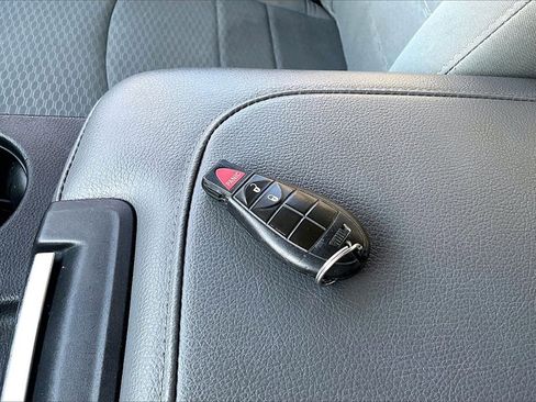 Used 2019 RAM 1500 Express image 11