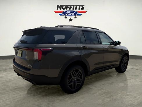 New 2026 Ford Explorer ST-Line w/ ST-Line Street Pack AWD/4WD image 5