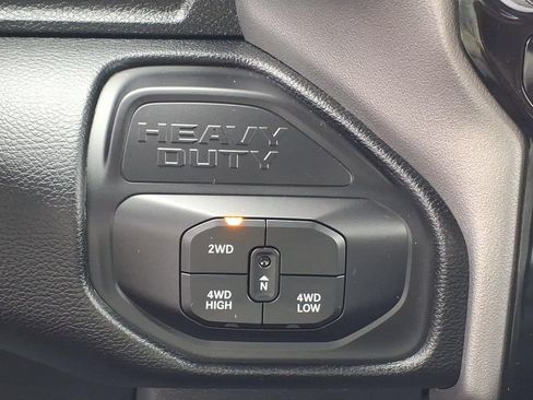 Used 2025 RAM 2500 Big Horn AWD/4WD image 8