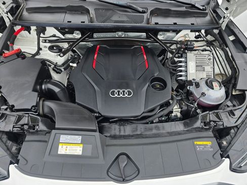 Used 2022 Audi SQ5 Premium w/ Convenience Package image 10