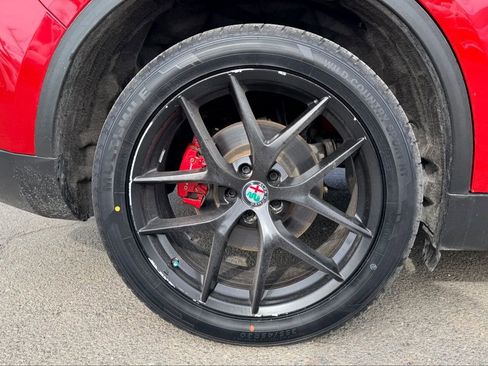 Used 2018 Alfa Romeo Stelvio Ti Sport image 31