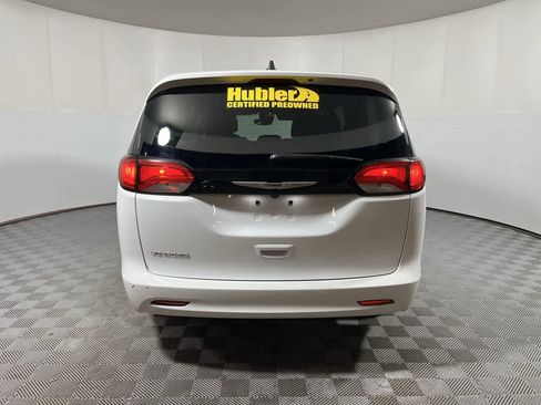 Used 2024 Chrysler Voyager LX FWD image 7