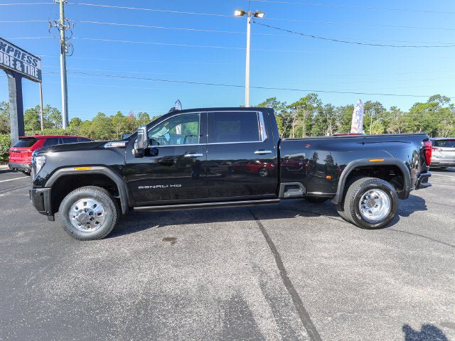 Used 2024 GMC Sierra 3500 Denali w/ Denali Reserve Package AWD/4WD image 5