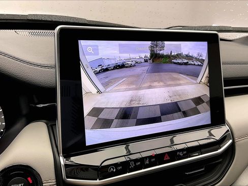 New 2026 Jeep Compass Limited image 13