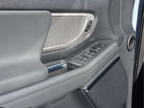 New 2026 Ford Expedition Active image 16