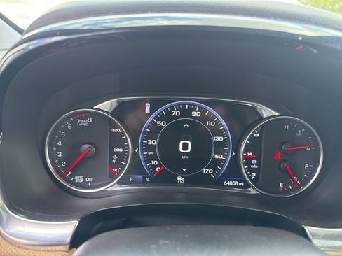 Used 2023 Chevrolet Traverse Premier FWD image 19
