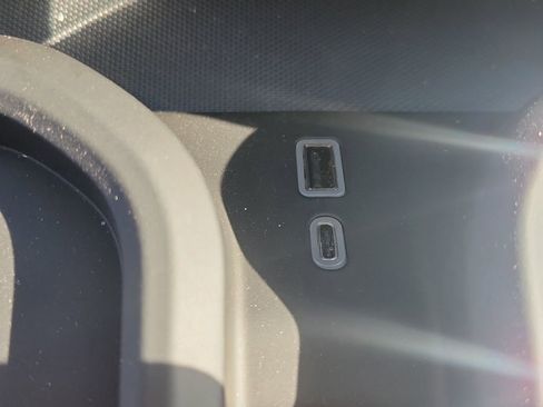 New 2025 GMC Sierra 3500 Denali Ultimate AWD/4WD image 38