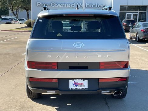 Used 2025 Hyundai Santa Fe SEL image 6