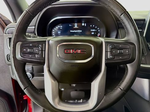 Used 2023 GMC Yukon XL SLT RWD image 12