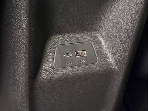 Certified 2025 Buick Envision Preferred AWD/4WD image 21
