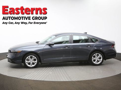 Used 2025 Honda Accord LX image 57