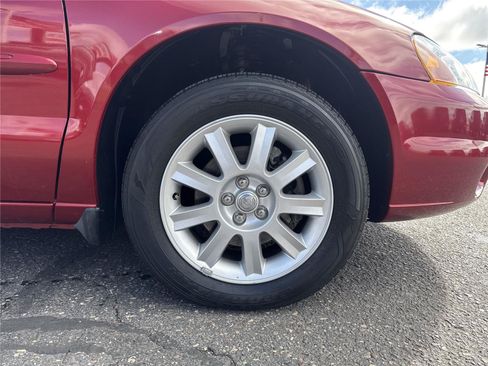 Used 2003 Chrysler Sebring GTC FWD image 9