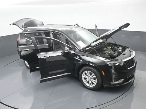 Used 2023 Cadillac XT6 Luxury image 75