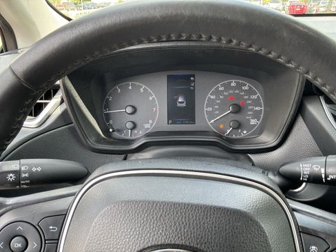Used 2023 Toyota Corolla Cross LE w/ Moonroof Package FWD image 21