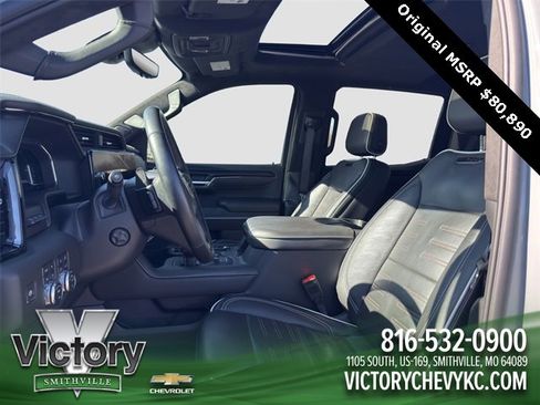Used 2025 GMC Sierra 1500 AT4X image 9