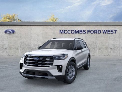 New 2025 Ford Explorer Active w/ Active Comfort Package image 3