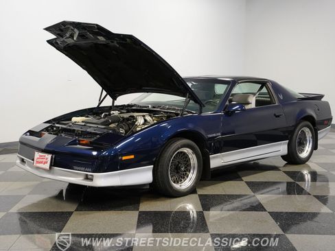 Used 1987 Pontiac Firebird Trans Am RWD image 32
