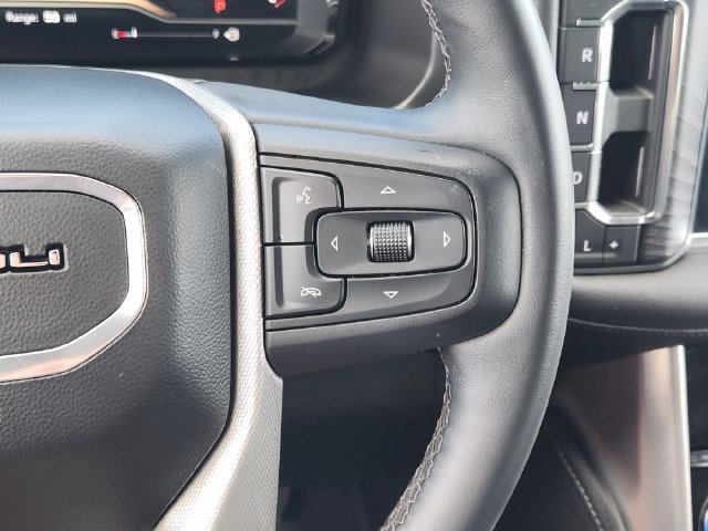 Used 2023 GMC Yukon XL Denali AWD/4WD image 29