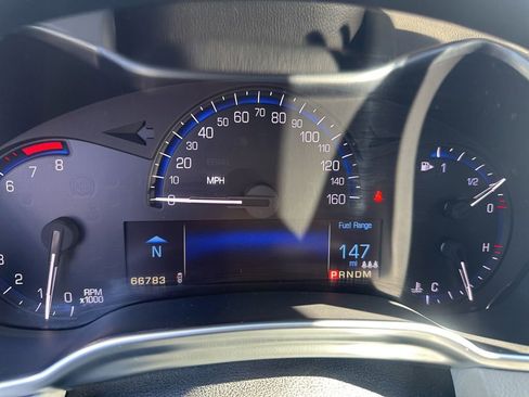 Used 2015 Cadillac SRX Luxury w/ Driver Awareness Package FWD image 3