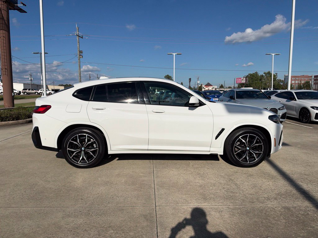 Certified 2023 BMW X4 xDrive30i w/ M Sport Package AWD/4WD image 6