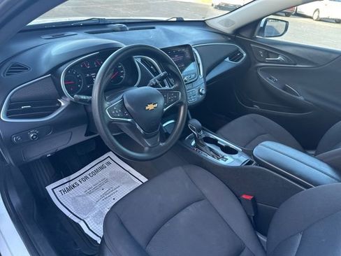 Used 2023 Chevrolet Malibu LT image 10