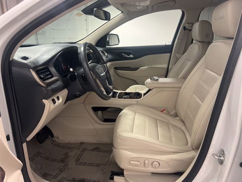 Used 2020 GMC Acadia Denali image 8