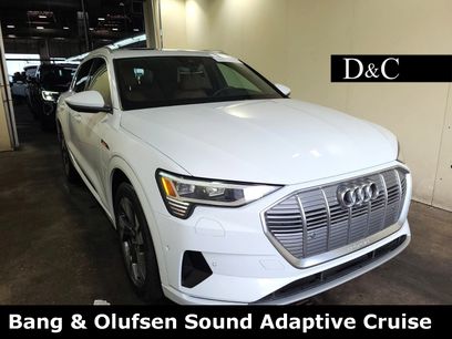 Used 2022 Audi e-tron Premium Plus w/ Premium Plus Package
